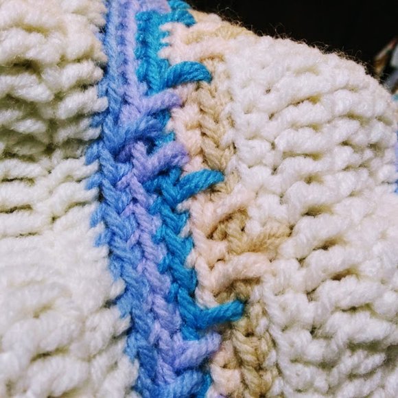 DOLL*NATIVE AMERICAN*HAND CROCHETED CLOTHING*BEADED NECKLACE*COLLECTORS ITEM* - Picture 12 of 12